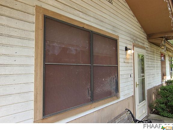 3rd image of 2306 Terrace Dr