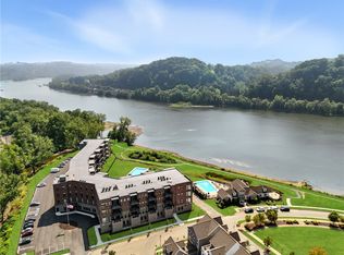 1 1st St #209, Oakmont, PA