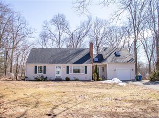 352 Bell St, Glastonbury, CT 06033