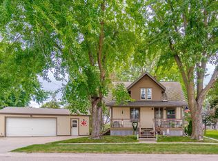 210 Logan St, Sumner, IA 50674