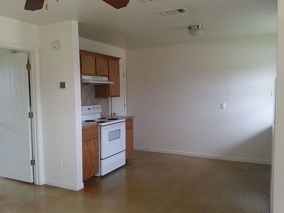 4th image of 104 Meggs Blvd APT E