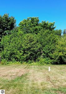 215 N Main St, Leland, MI, 49654
