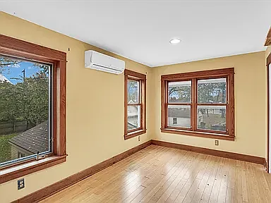 506 S Poplar St — Photo 22
