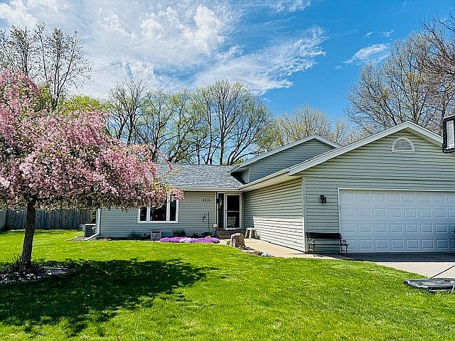 1st image of 8310 Colchester Dr