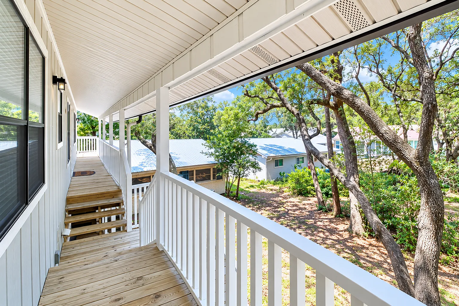 45 Warwick Drive - 1 — Photo 2