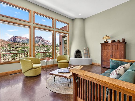 2nd image of 2907 Zuni Cir