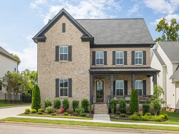 4041 Kathie Dr, Thompsons Station, TN 37179
