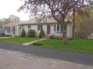 12 Dwyer Ln, Weymouth, MA 02189
