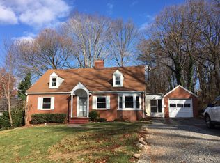 2810 Spring Rd SW, Roanoke, VA 24015