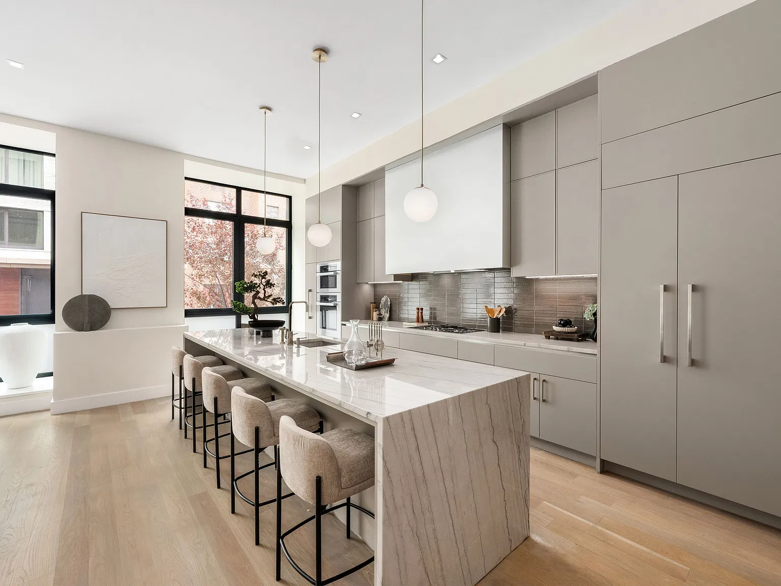 435 West 19th Street — Photo 4
