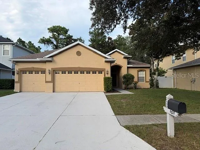 4697 Birchfield Loop