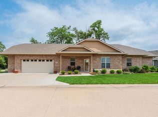 454 S 1st St APT 103, Colwich, KS 67030