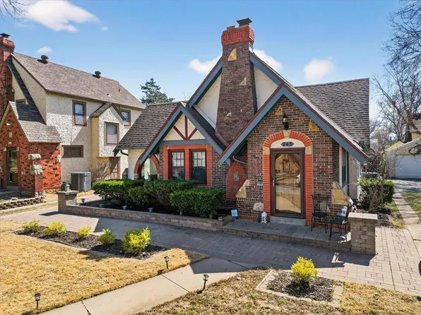 243 E 72nd Ter, Kansas City, MO 64114