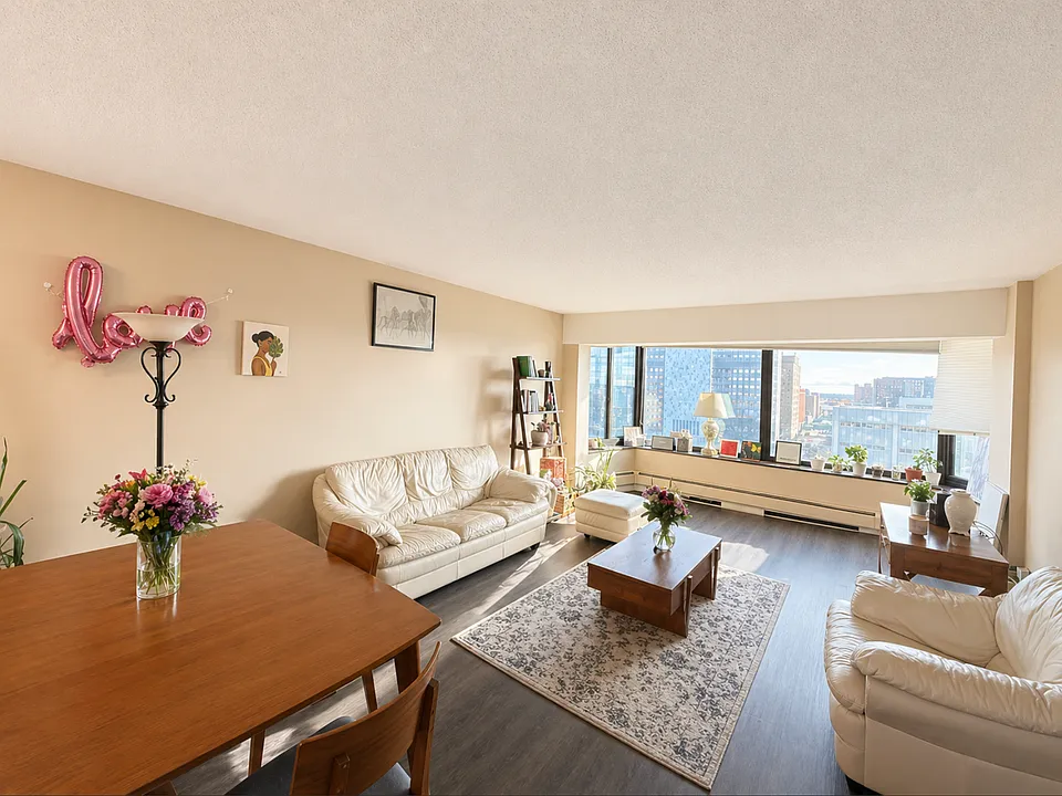 207 5th Ave SW #708