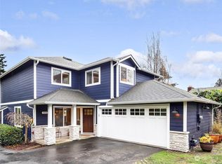 3553 SW 100th St, Seattle, WA 98146