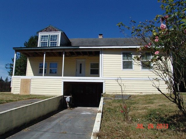 1st image of 6411 E Blvd Ne