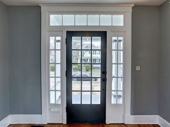 5th image of 3018 Griffin Ave