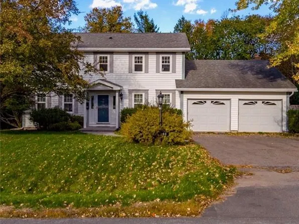 44 Sprucewood Ave, Rothesay, NB E2E 2H4