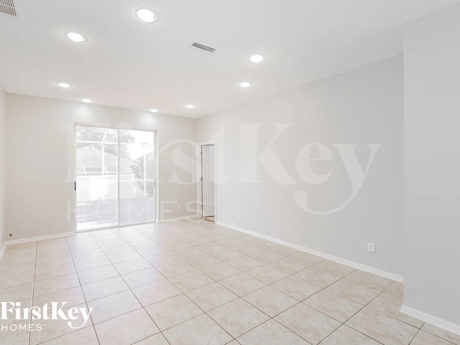5 bed, 3.0 bath, 2350 sqft, $3,185 — Photo 2