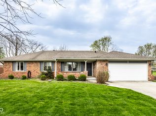 705 Green Meadow Dr, Greenwood, IN 46143