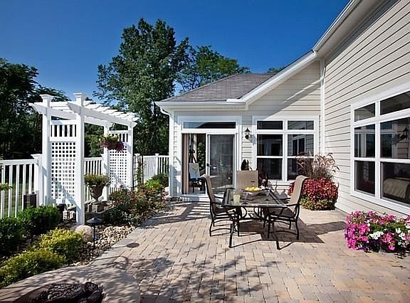5th image of 16547 S Fox Run Cir