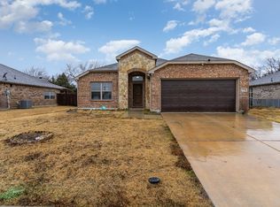 354 Highmeadow Dr, Aubrey, TX 76227