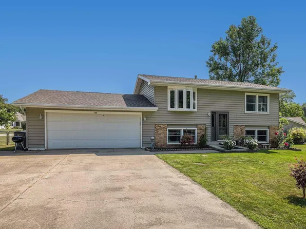 1108 N Algonquin Dr, Syracuse, IN 46567