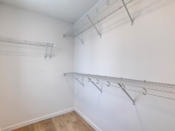 3rd image of 525 Secord Blvd NW