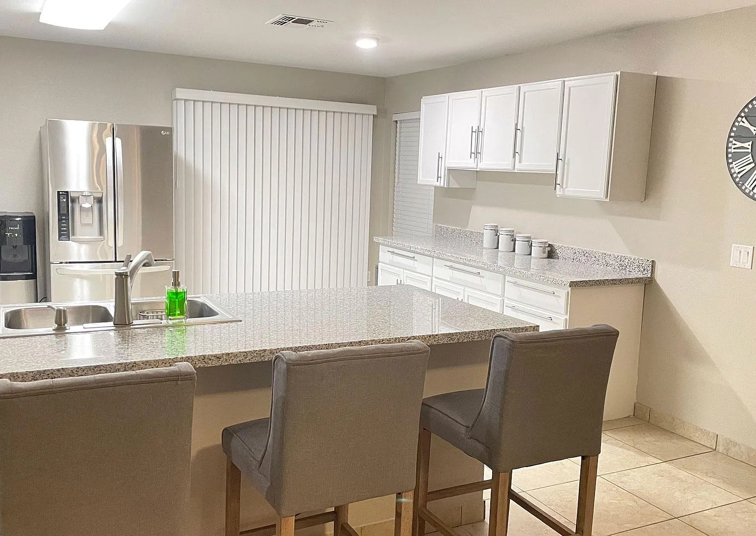 3 bed, 1808 sqft, $3,500 — Photo 4