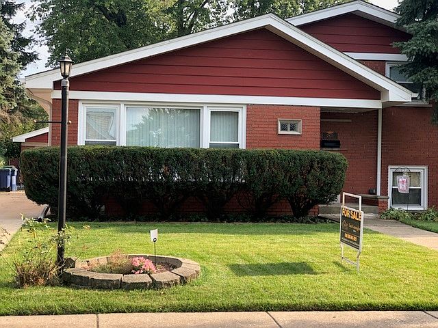 1st image of 2925 W 99th Pl