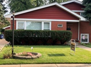2925 W 99th Pl, Evergreen Park, IL 60805
