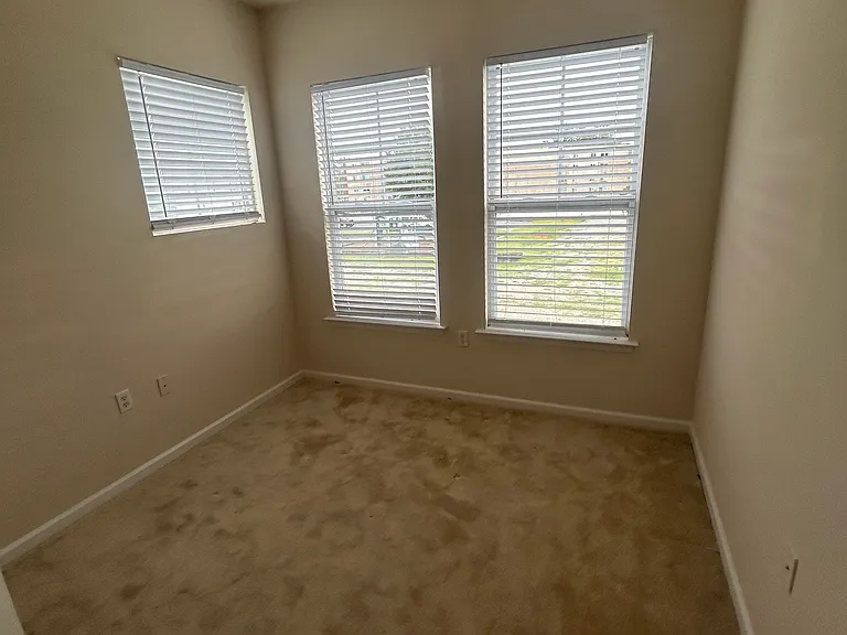 806 W Washington St #311 — Photo 6