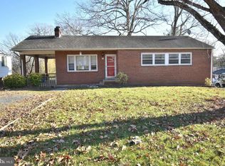 2 Ridge Dr, Indian Head, MD 20640