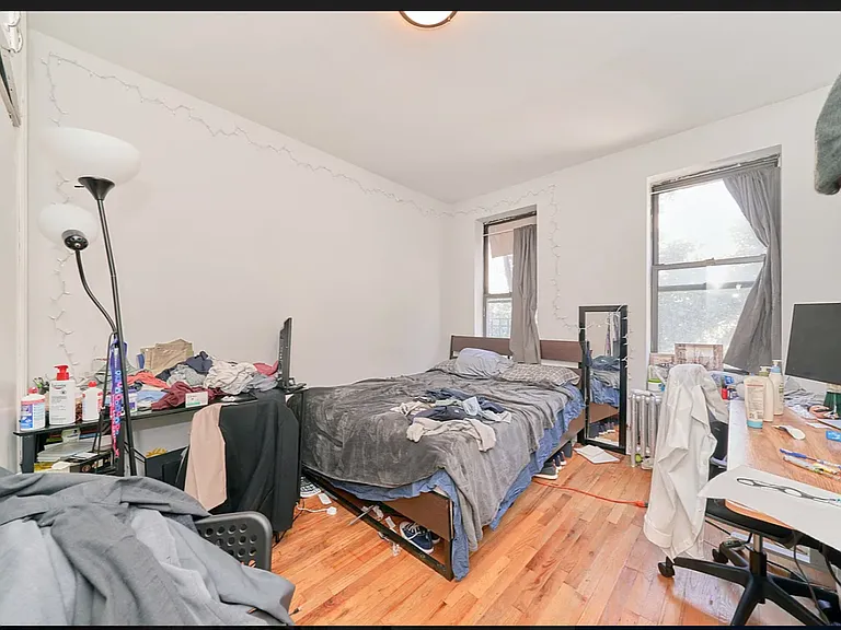 364 W 36th St #3A — Photo 6