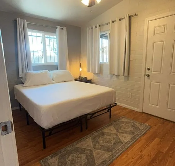 1150 E Waverly St — Photo 16
