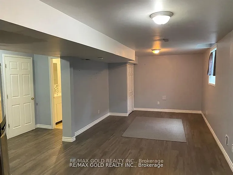 27 Middlecote Dr #BASEMENT — Photo 5