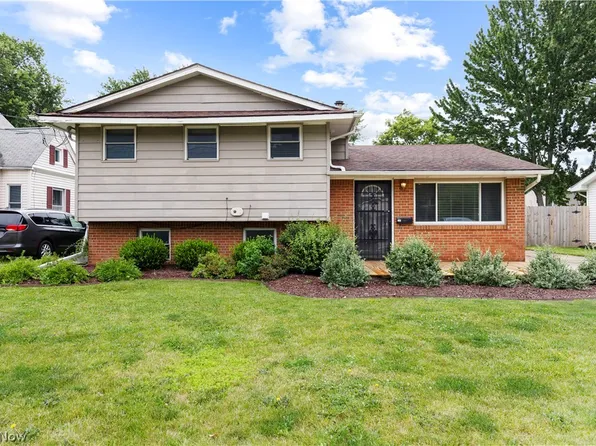 747 Abbe Rd N, Elyria, OH 44035