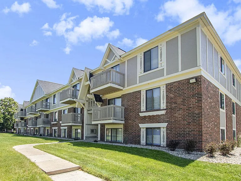 Briarwood Apartments — Photo 18