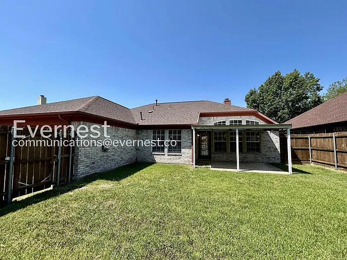 1608 Willow Crk — Photo 22