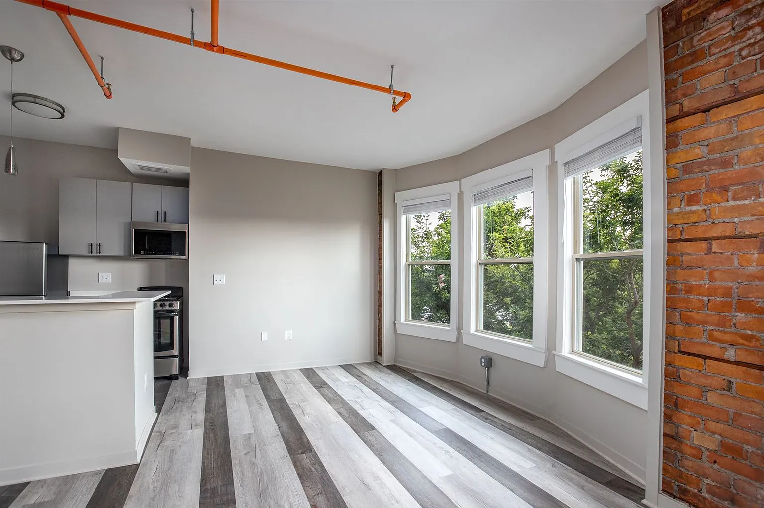 479 W Willis St #B4 photo 1
