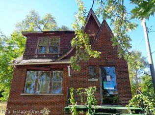 16017 San Juan Dr, Detroit, MI 48238