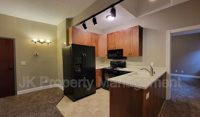 413 Central Ave #306 — Photo 11