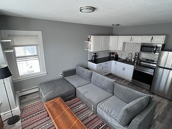 3rd image of 417 Main St