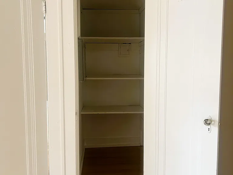 Tipperary Hill Apartments — Photo 22