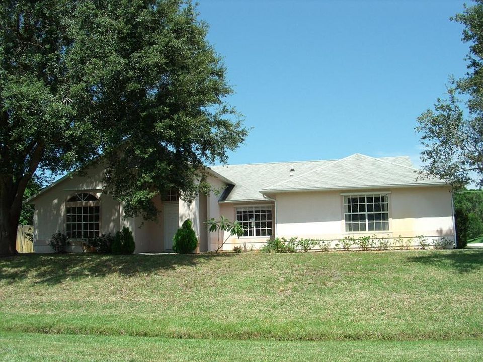 1st image of 669 Seven Gables Cir SE