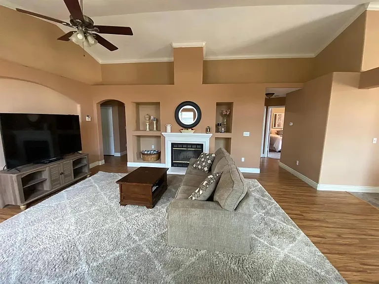 6041 Bach Ct — Photo 16