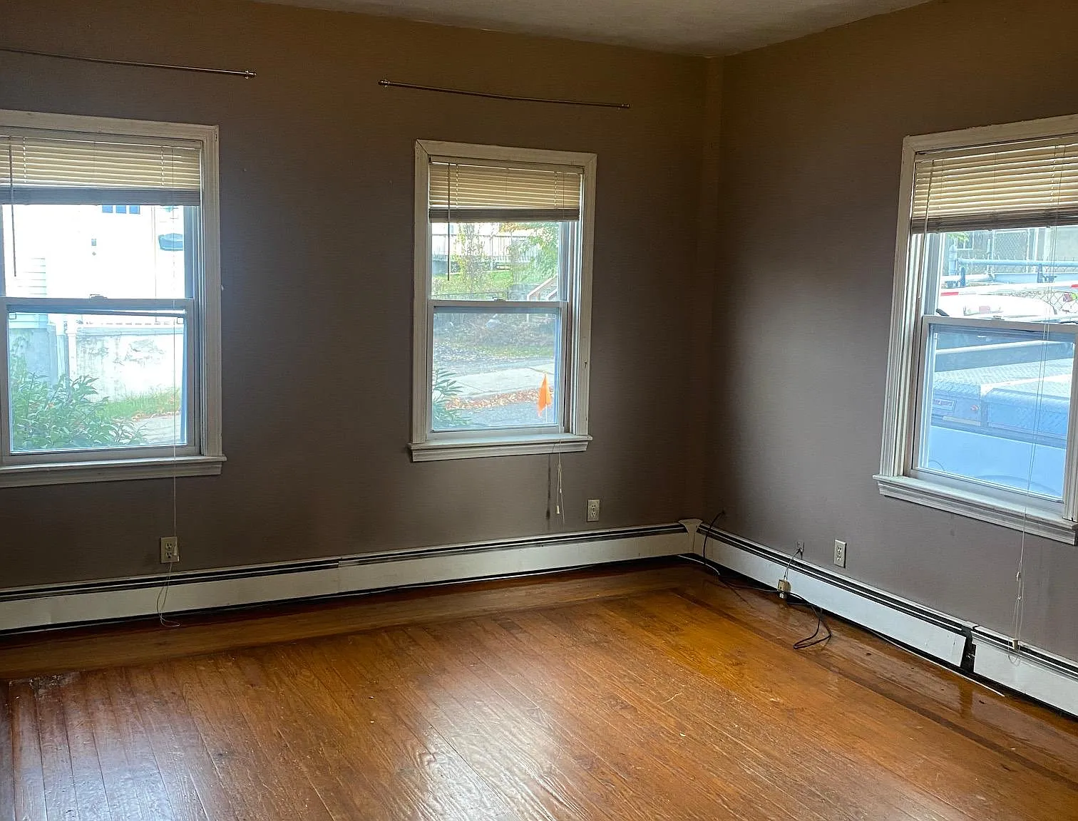 2 bed, 816 sqft, $1,900 — Photo 2