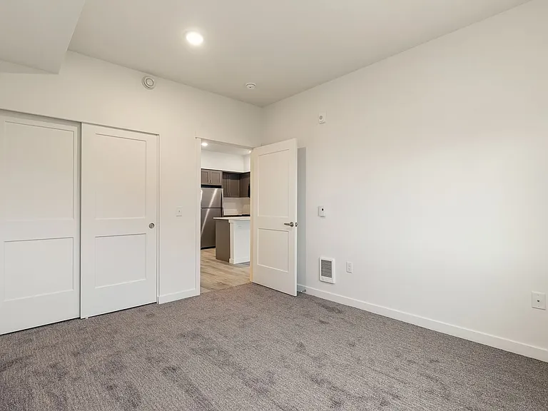 City Gate Apartments: Your New Dream Apartment — Photo 37
