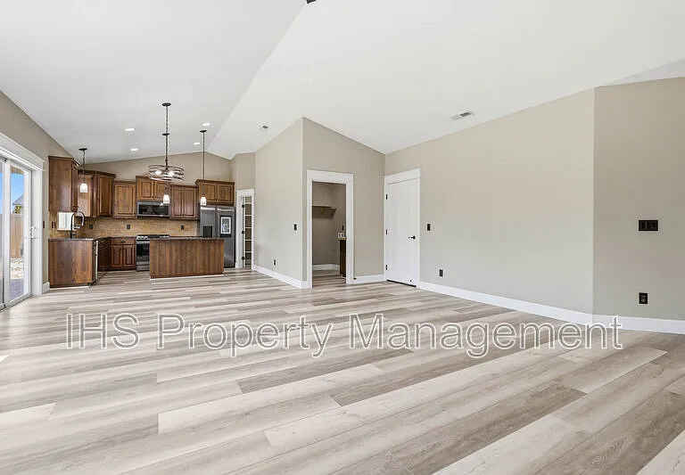 4806 Tamarisk Dr — Photo 19