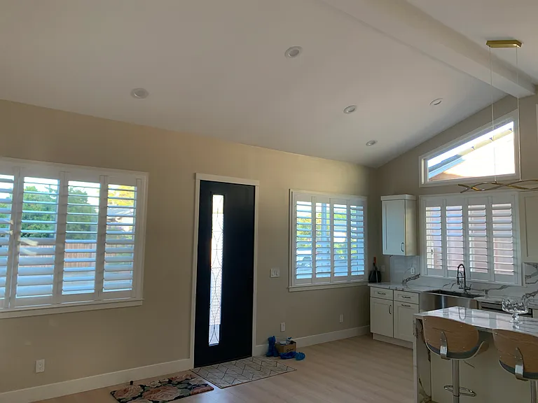 18241 McCoy Ave — Photo 2